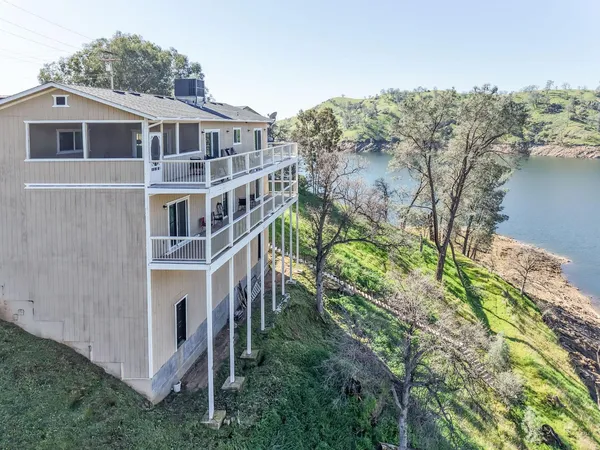 $690,000 | 28053 Sky Harbour Road, Friant, CA 93626