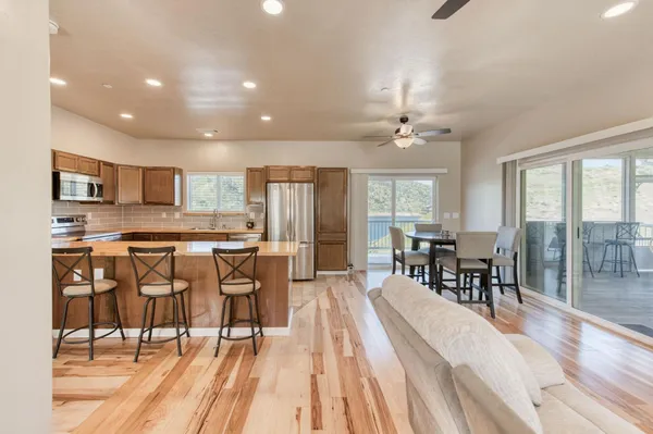 $690,000 | 28053 Sky Harbour Road, Friant, CA 93626