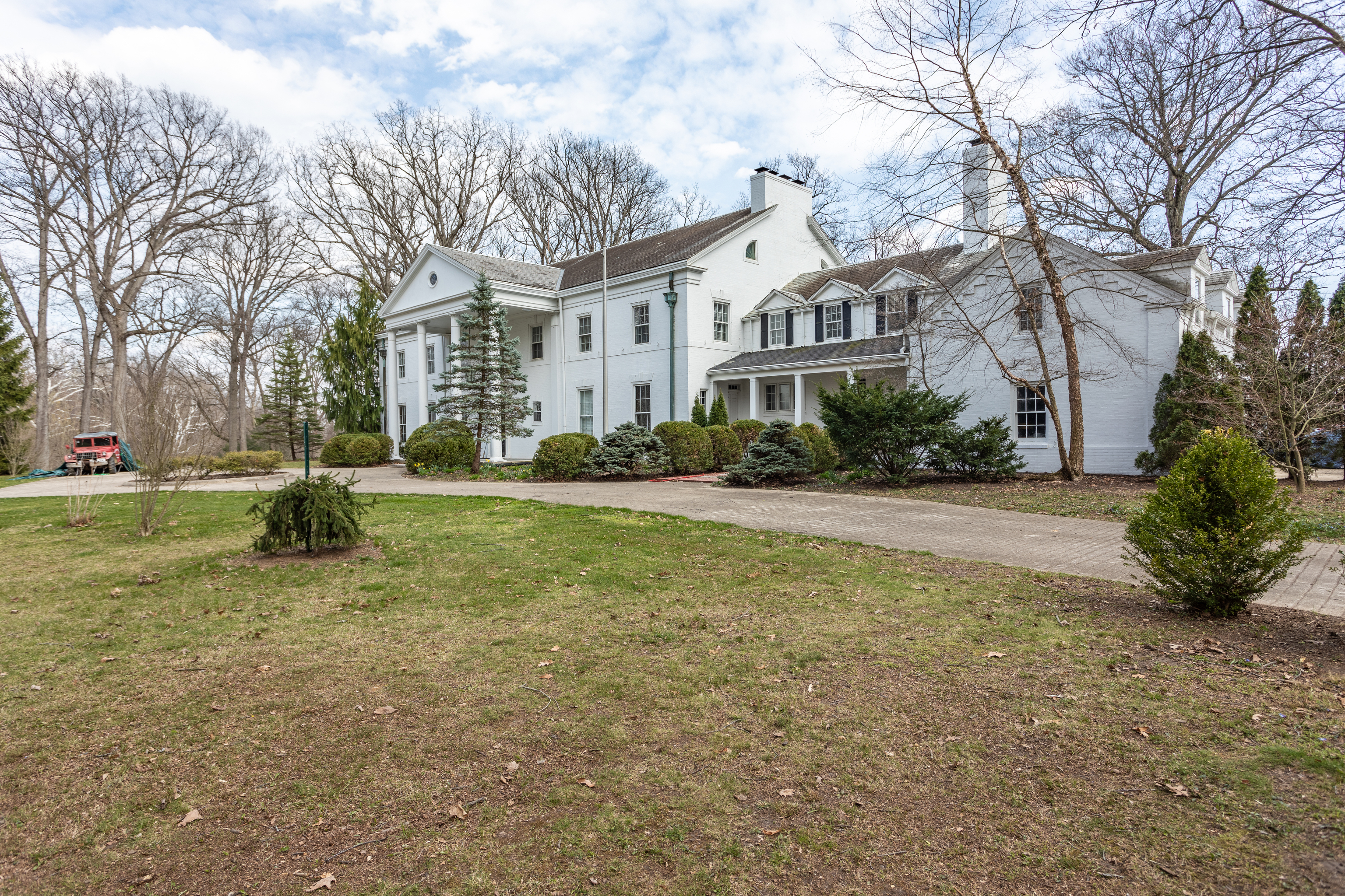 1 Whitehall Way Anderson, IN 46013 - Photo 4 of 81