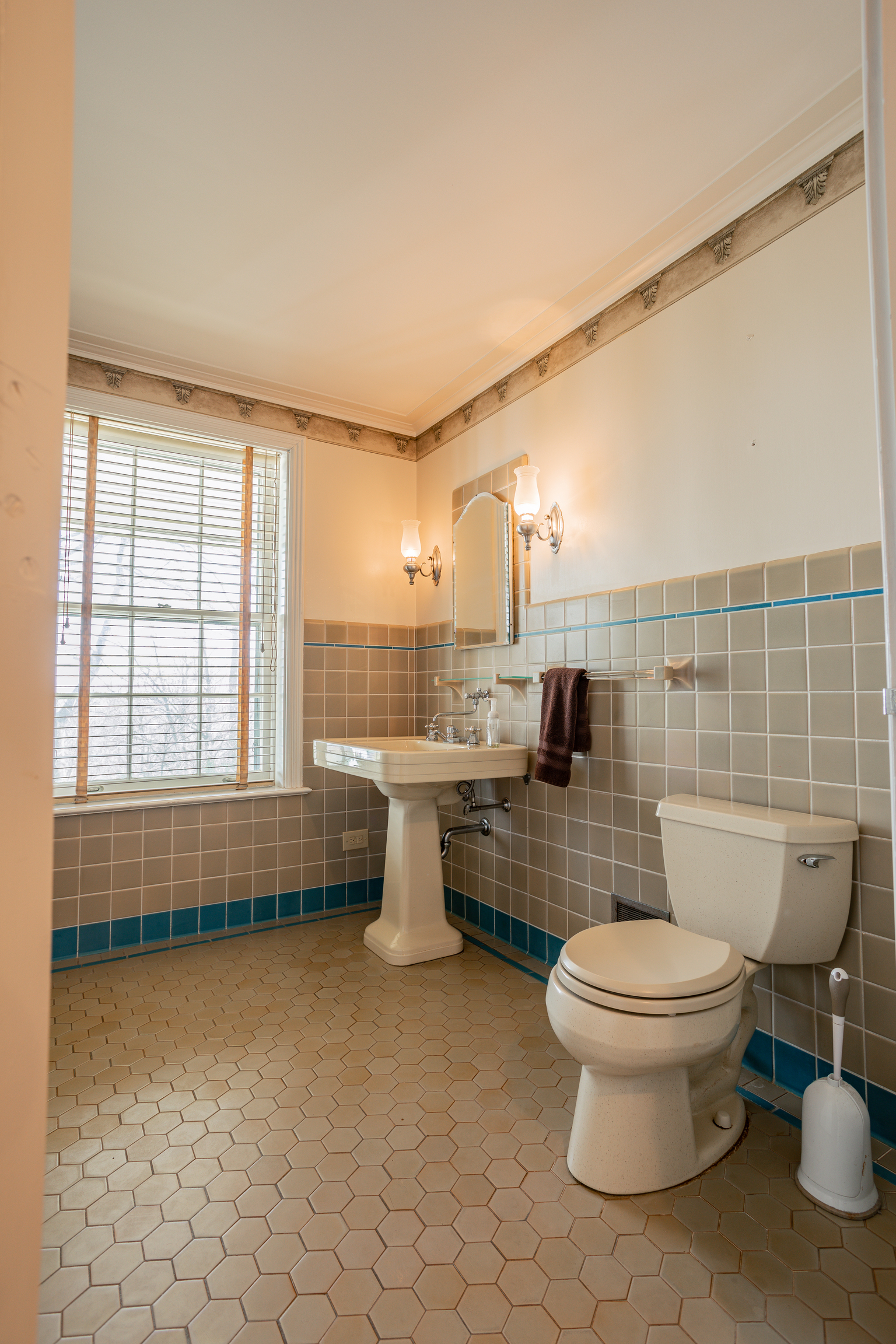 1 Whitehall Way Anderson, IN 46013 - Photo 44 of 81