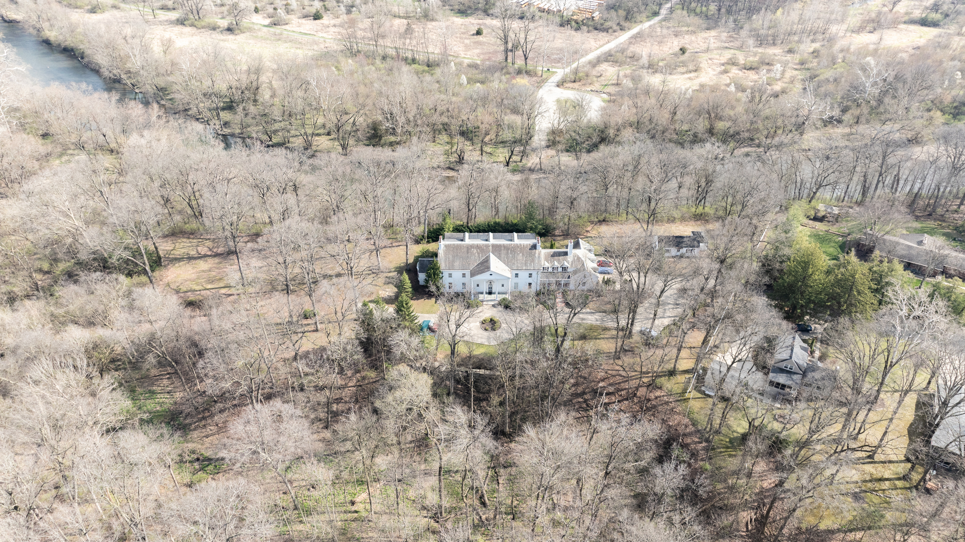 1 Whitehall Way Anderson, IN 46013 - Photo 6 of 81