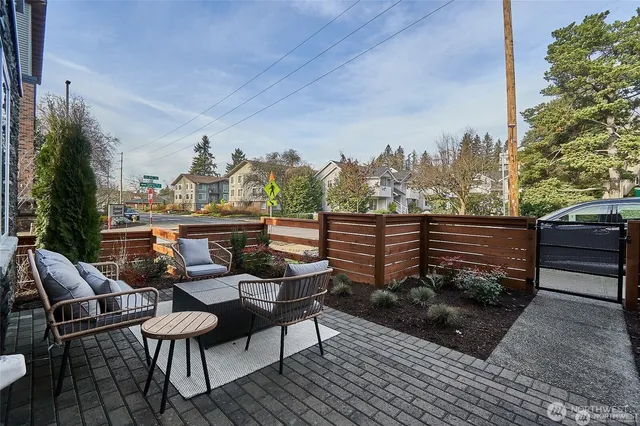 $1,565,000 | 7986 170th Avenue Northeast, Redmond, WA 98052