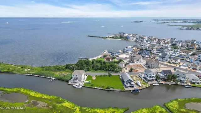 $525,000 | 204 North Bay Drive, Bayville, NJ 08721