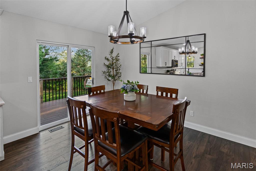 1105 Tulip Lane Highland, IL 62249 - Photo 12 of 40