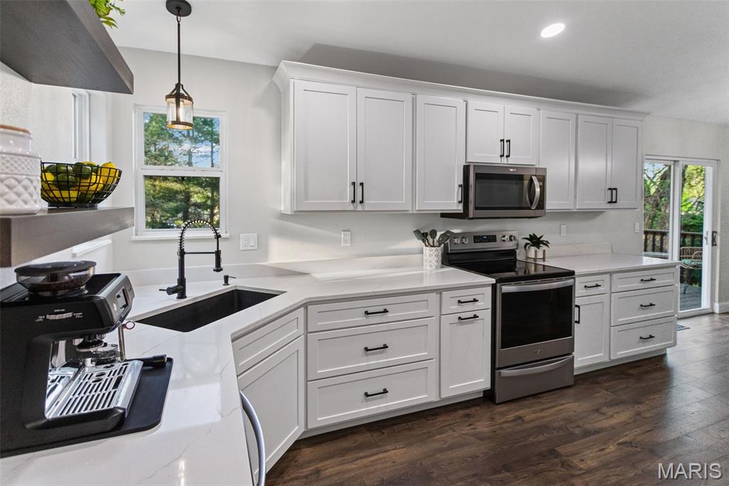 1105 Tulip Lane Highland, IL 62249 - Photo 14 of 40