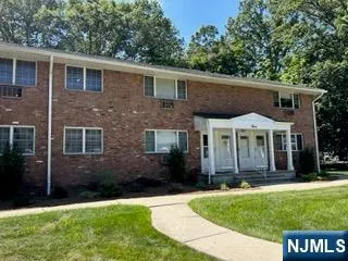 $2,000 | 313 Washington Drive, Ramsey, NJ 07446
