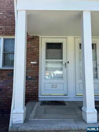 $2,000 | 313 Washington Drive, Ramsey, NJ 07446