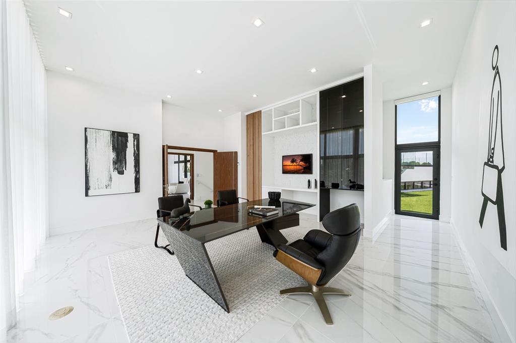 19 Gatehouse Road Sea Ranch Lakes, FL 33308 - Photo 30 of 61