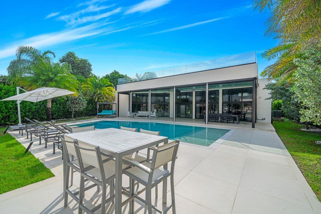 19 Gatehouse Road Sea Ranch Lakes, FL 33308 - Photo 46 of 61