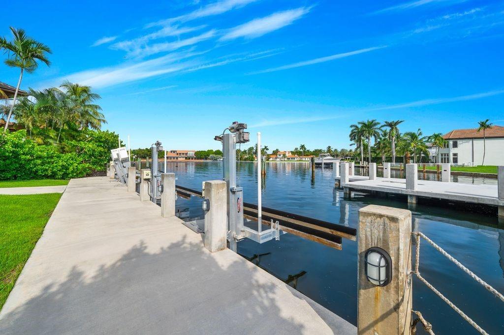 19 Gatehouse Road Sea Ranch Lakes, FL 33308 - Photo 50 of 61