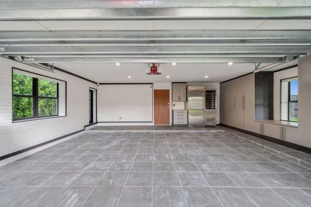 $11,990,000 | 19 Gatehouse Road, Sea Ranch Lakes, FL 33308