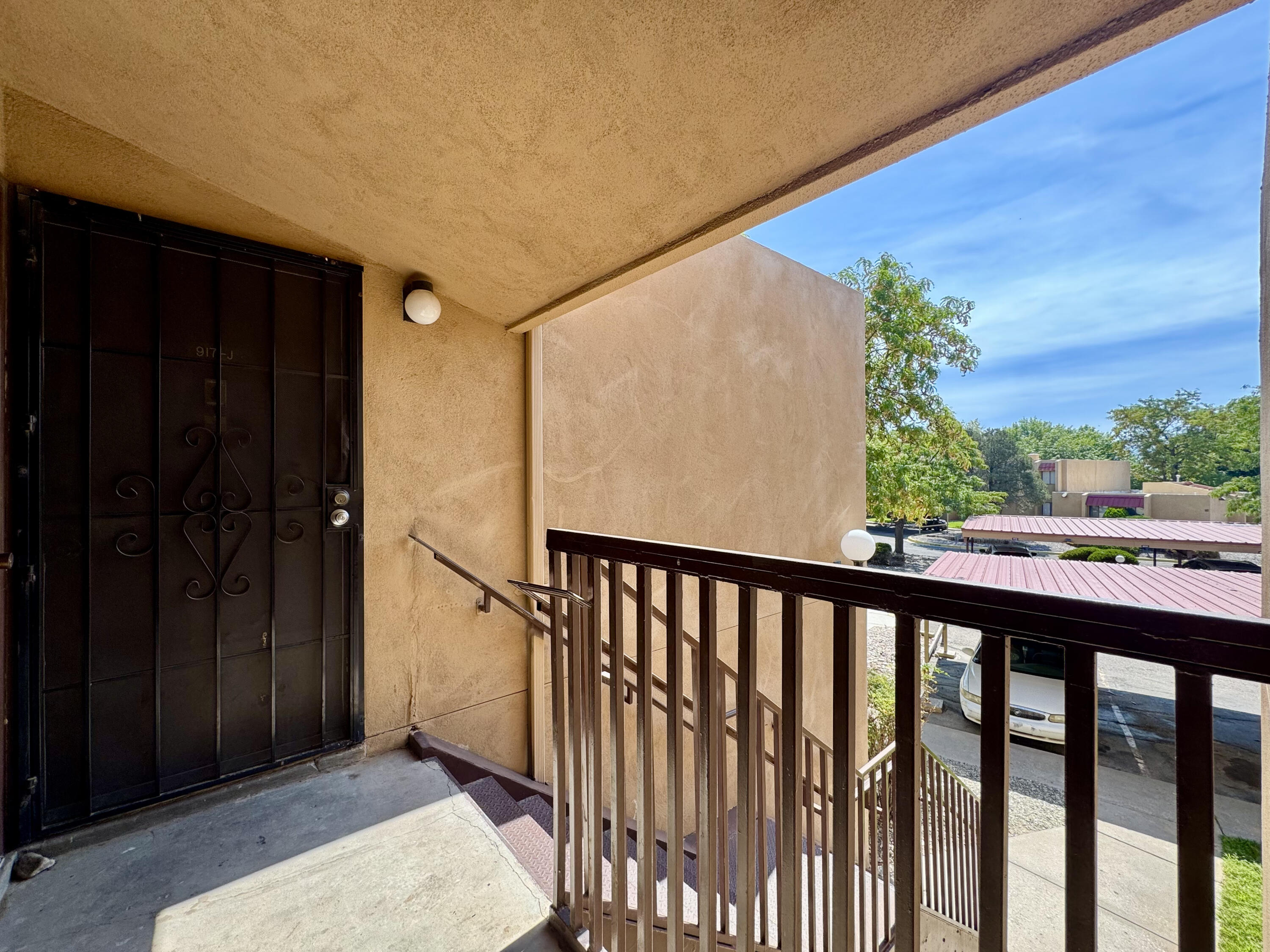 917 Country Club Drive Southeast, Unit H Rio Rancho, NM 87124 - Photo 2 of 26 Gallery Image 2