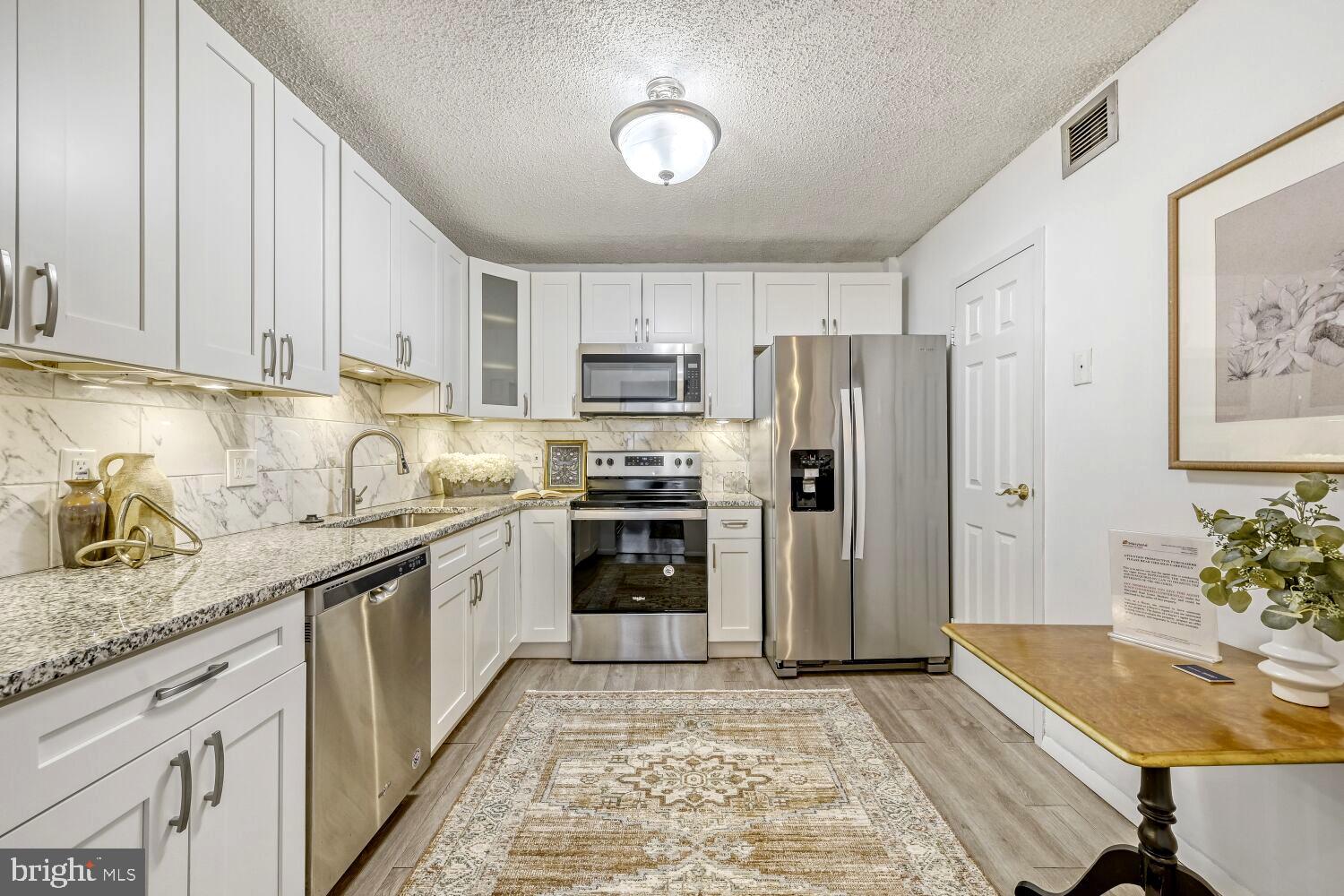205 East Joppa Road, Unit 808 Towson, MD 21286 - Photo 15 of 37 Gorgeous updated kitchen w/stainless appliances