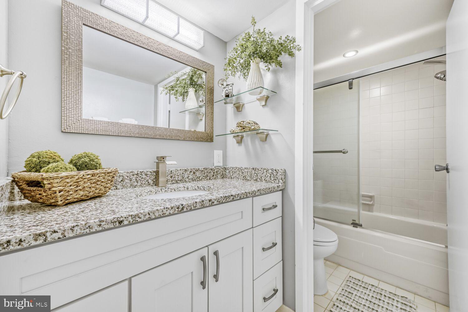 205 East Joppa Road, Unit 808 Towson, MD 21286 - Photo 29 of 37 Second bathroom refreshed with high vanity