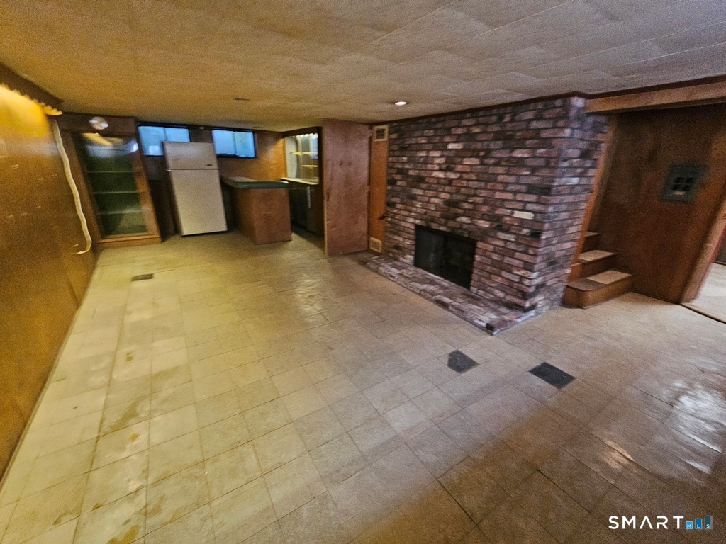 114 Cottage Road Enfield, CT 06082 - Photo 11 of 18