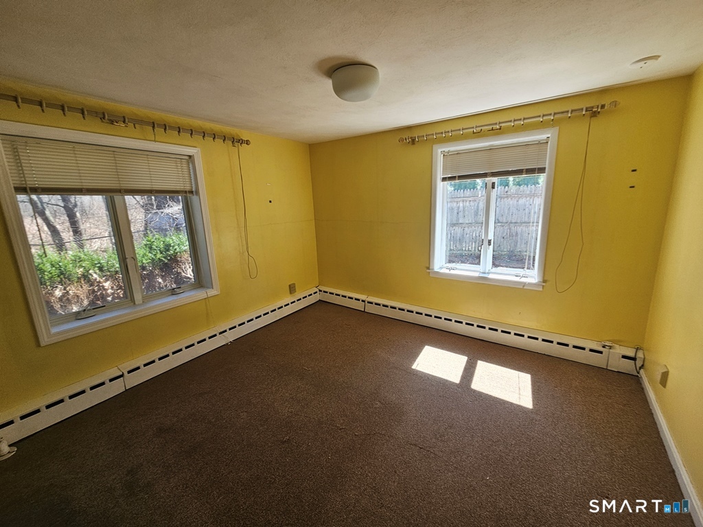 114 Cottage Road Enfield, CT 06082 - Photo 7 of 18