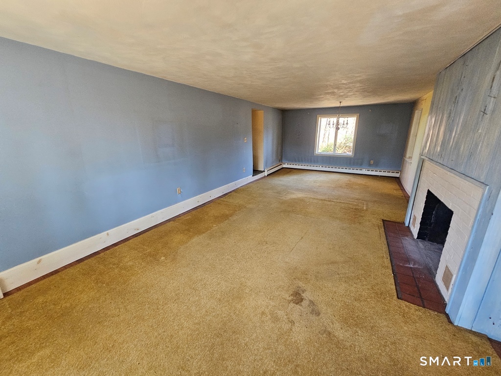 114 Cottage Road Enfield, CT 06082 - Photo 9 of 18