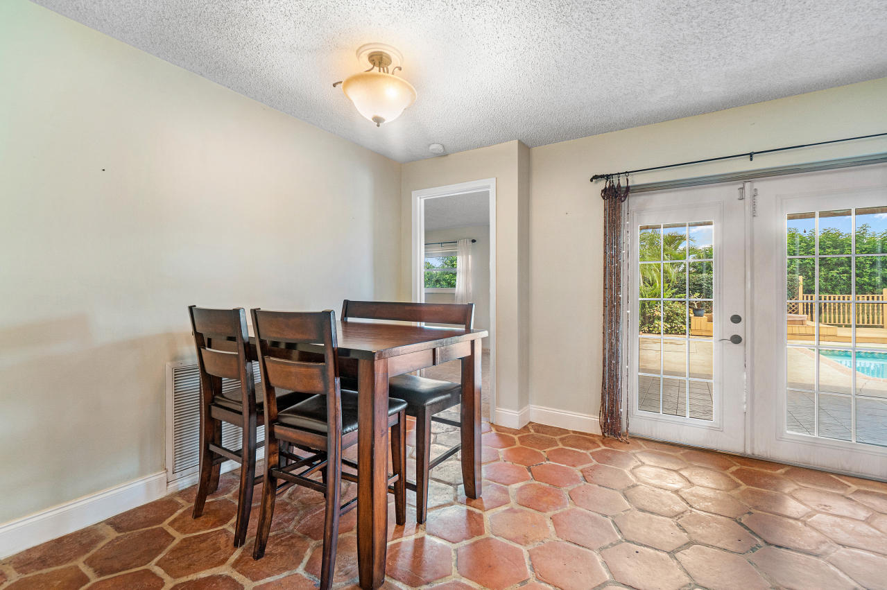 5425 Inwood Drive Delray Beach, FL 33484 - Photo 13 of 35 015-5425InwoodDrive-DelrayBeach-FL-33484