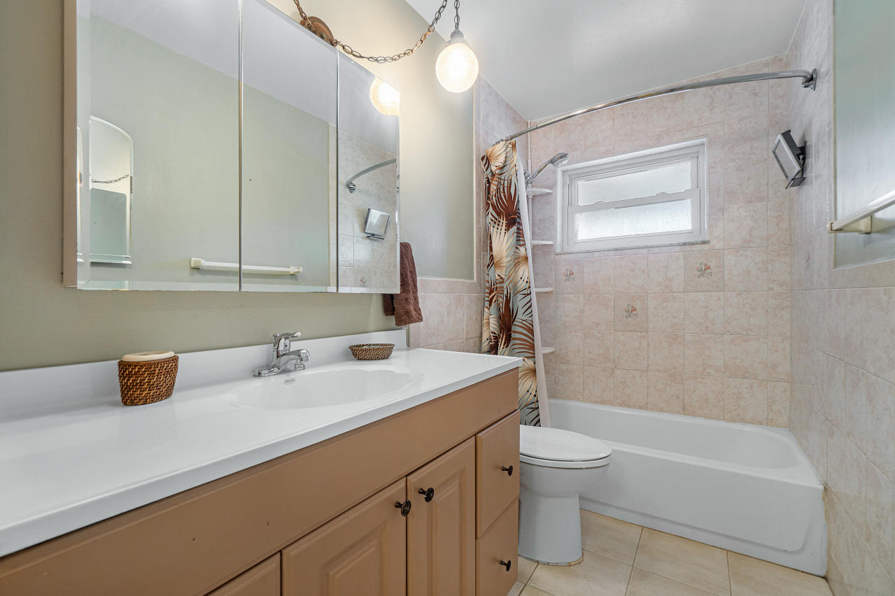 5425 Inwood Drive Delray Beach, FL 33484 - Photo 20 of 35 009-5425InwoodDrive-DelrayBeach-FL-33484