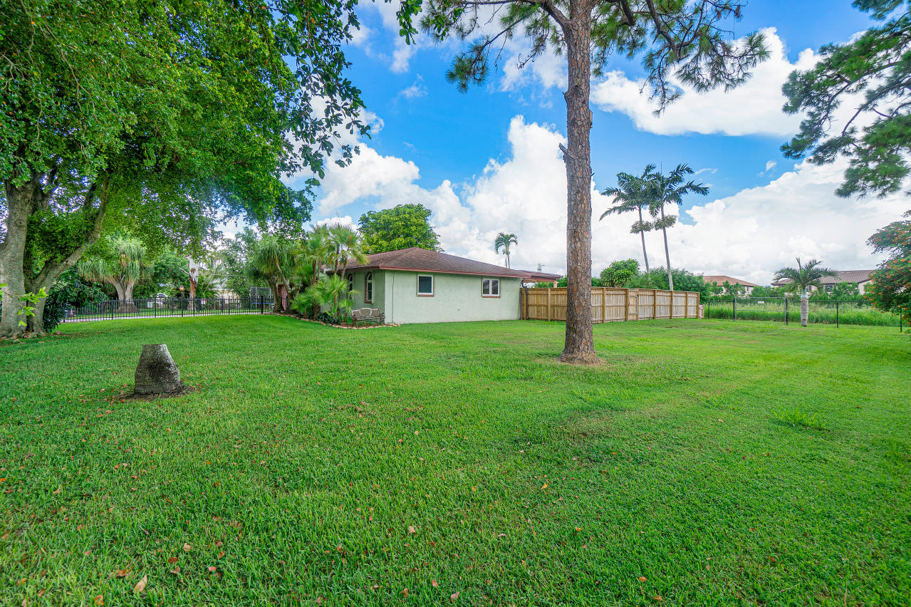 5425 Inwood Drive Delray Beach, FL 33484 - Photo 5 of 35 004-5425InwoodDrive-DelrayBeach-FL-33484
