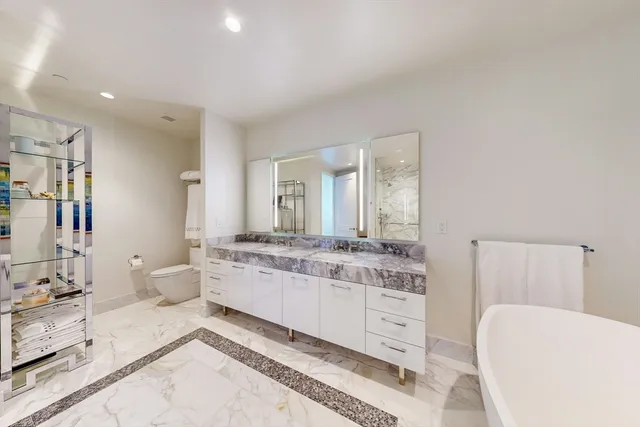 $3,875,000 | 240 Devonshire Street, Unit U6011, Boston, MA 02110