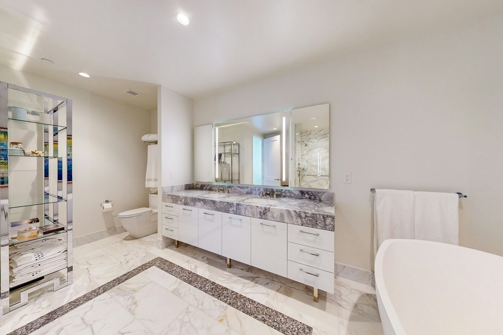 240 Devonshire Street, Unit U6011 Boston, MA 02110 - Photo 16 of 42