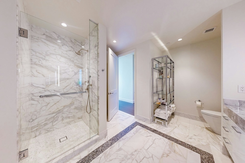 240 Devonshire Street, Unit U6011 Boston, MA 02110 - Photo 17 of 42