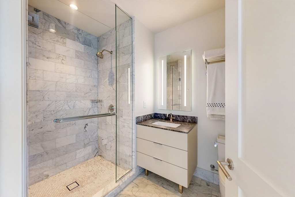 240 Devonshire Street, Unit U6011 Boston, MA 02110 - Photo 18 of 42