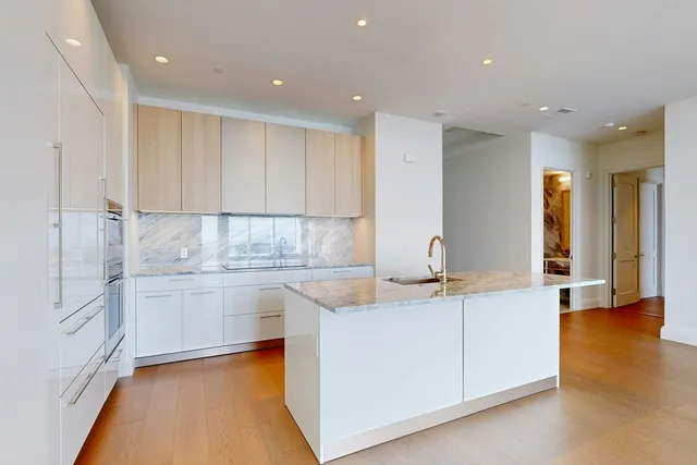$3,875,000 | 240 Devonshire Street, Unit U6011, Boston, MA 02110
