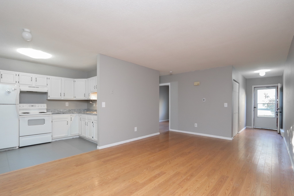 170 East Hadley Road, Unit 13 Amherst, MA 01002 - Photo 3 of 38