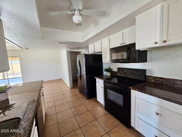 $2,650 | 2601 East Virginia Avenue, Phoenix, AZ 85008