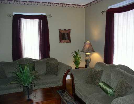 106 East Floral Springfield, OH 45504 - Photo 3 of 6