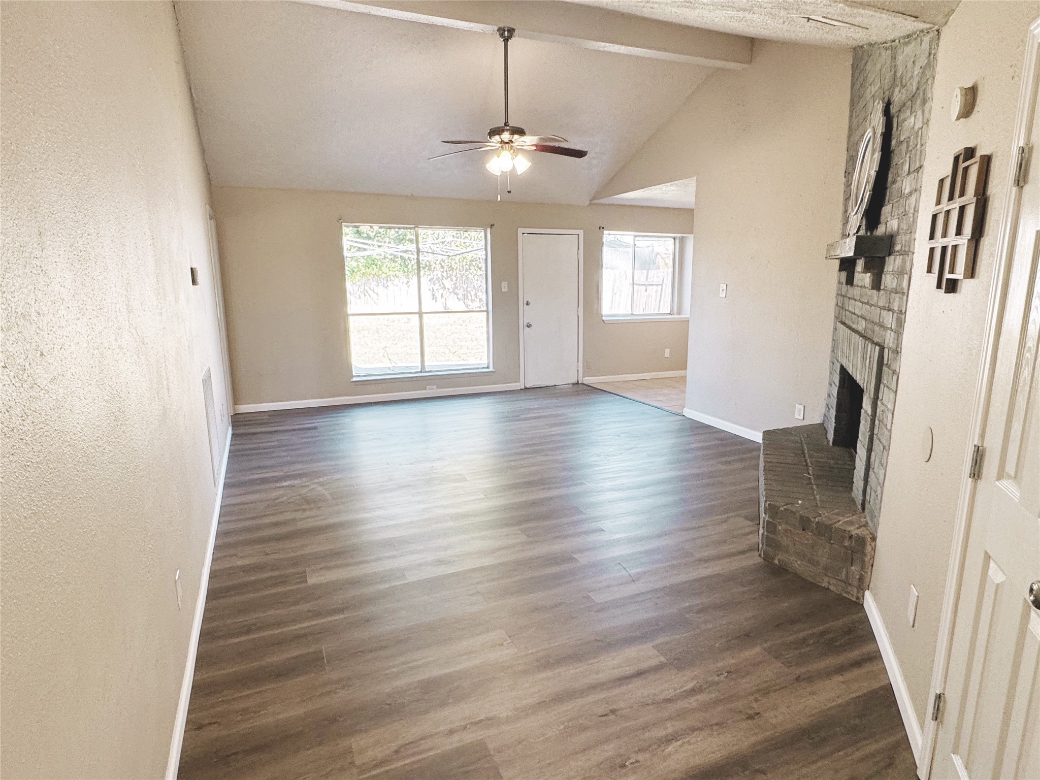 15822 Baybriar Drive Houston, TX 77489 - Photo 3 of 17