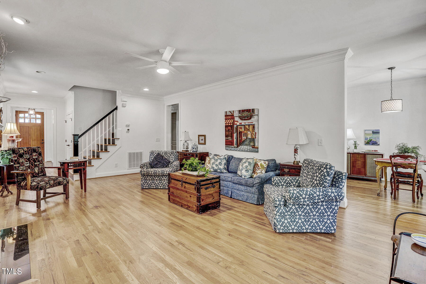2217 Lash Avenue Raleigh, NC 27607 - Photo 10 of 30 19-web-or-mls-2217 Lash Ave-12
