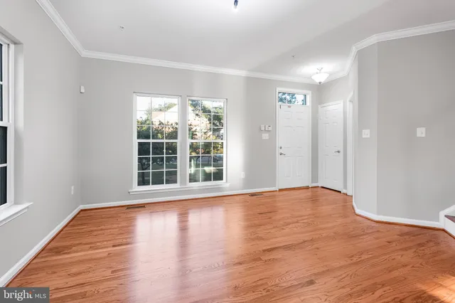 $579,900 | 12630 Horseshoe Bend Circle, Clarksburg, MD 20871