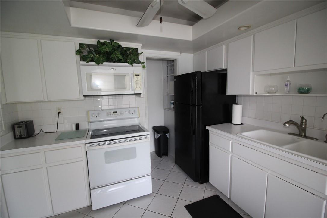3209 Colony Club Road, Unit 4W Pompano Beach, FL 33062 - Photo 9 of 19 Photo 9
