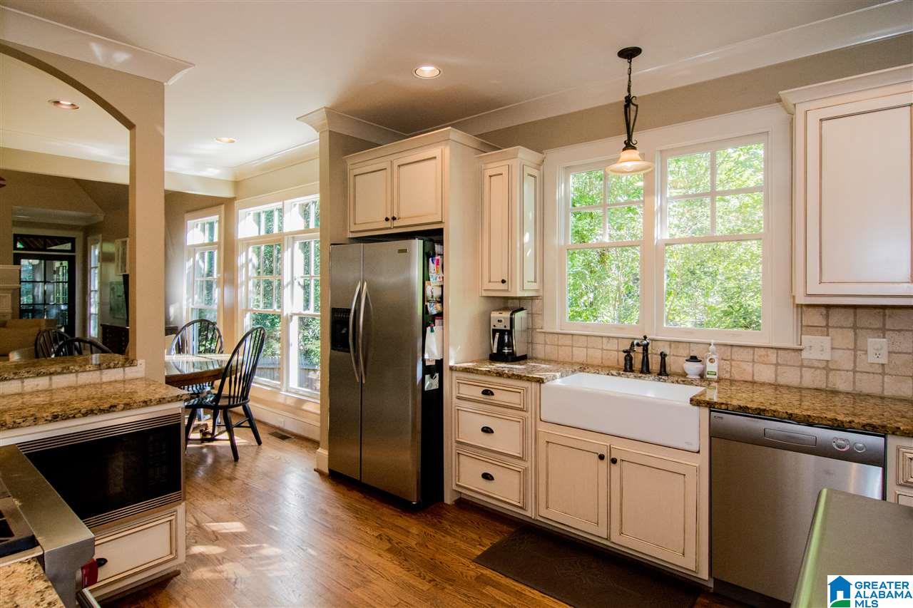 402 Devon Drive Birmingham, AL 35209 - Photo 9 of 48