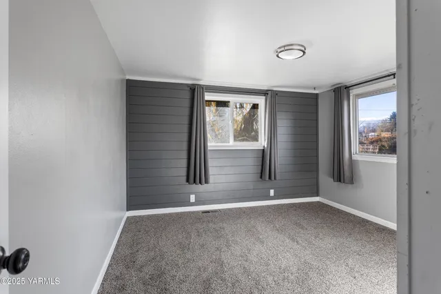 $430,000 | 11501 Gilbert Road, Yakima, WA 98903