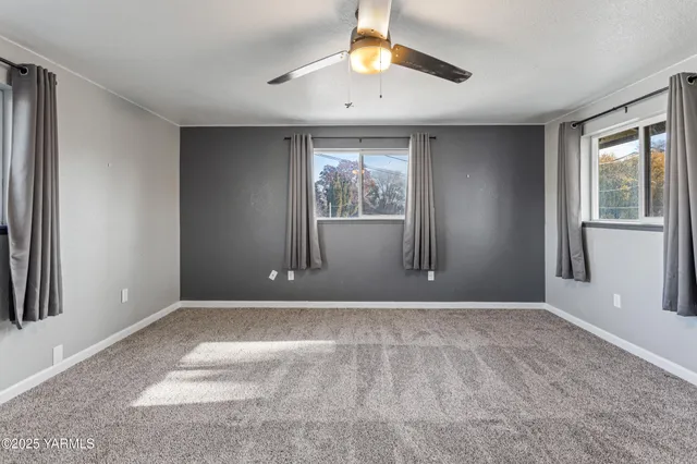 $430,000 | 11501 Gilbert Road, Yakima, WA 98903