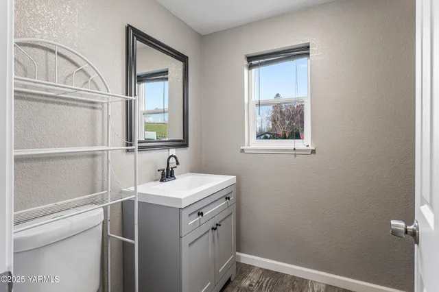 $430,000 | 11501 Gilbert Road, Yakima, WA 98903