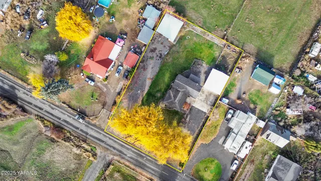 $430,000 | 11501 Gilbert Road, Yakima, WA 98903