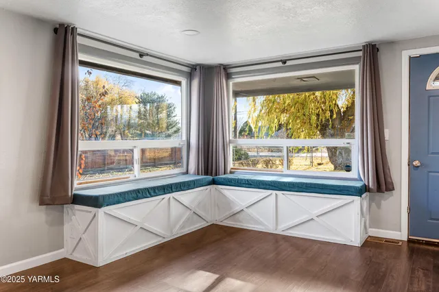 $430,000 | 11501 Gilbert Road, Yakima, WA 98903