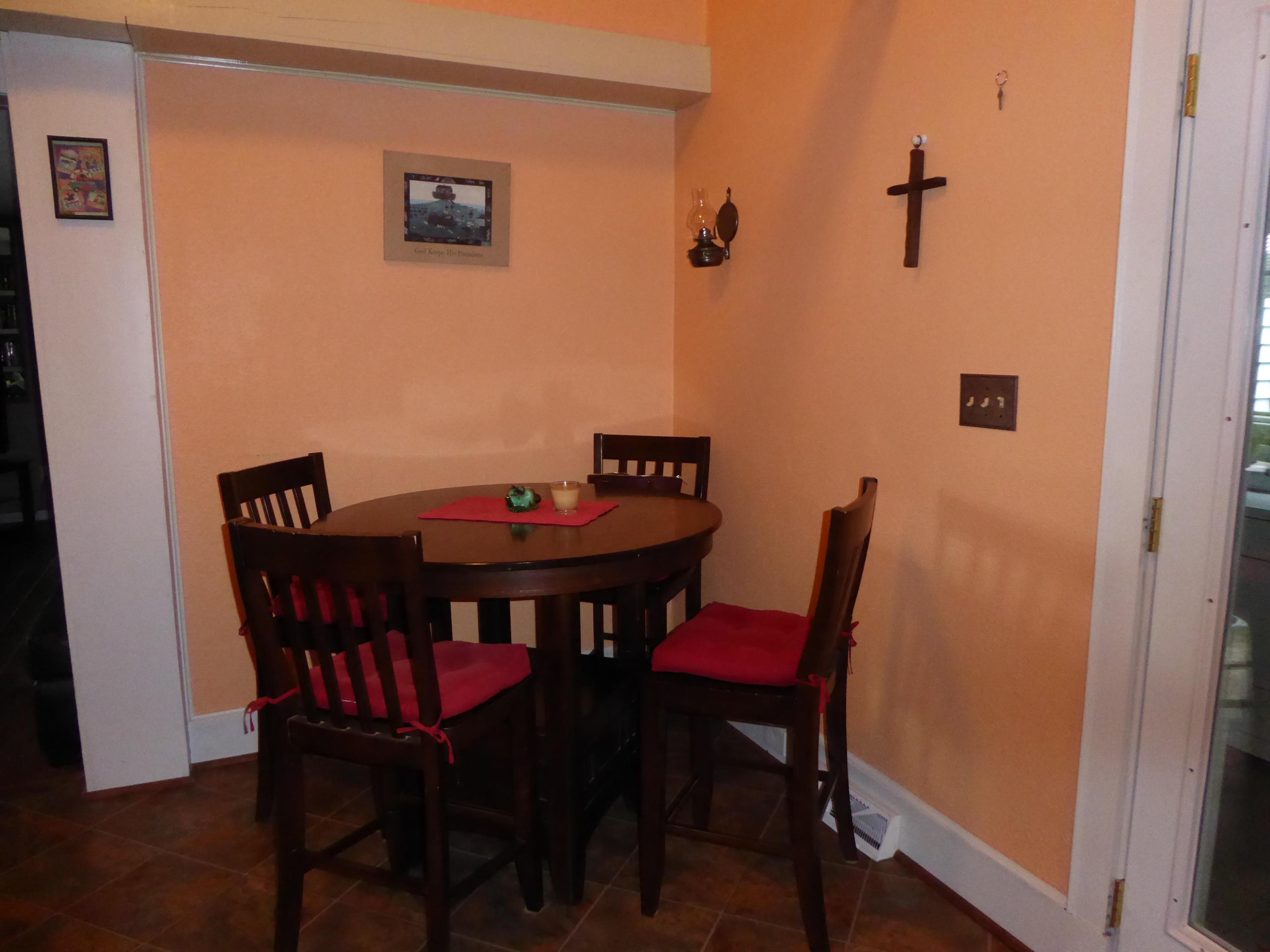 2115 Rutrough Road Southeast Roanoke, VA 24014 - Photo 21 of 52 Kitchen