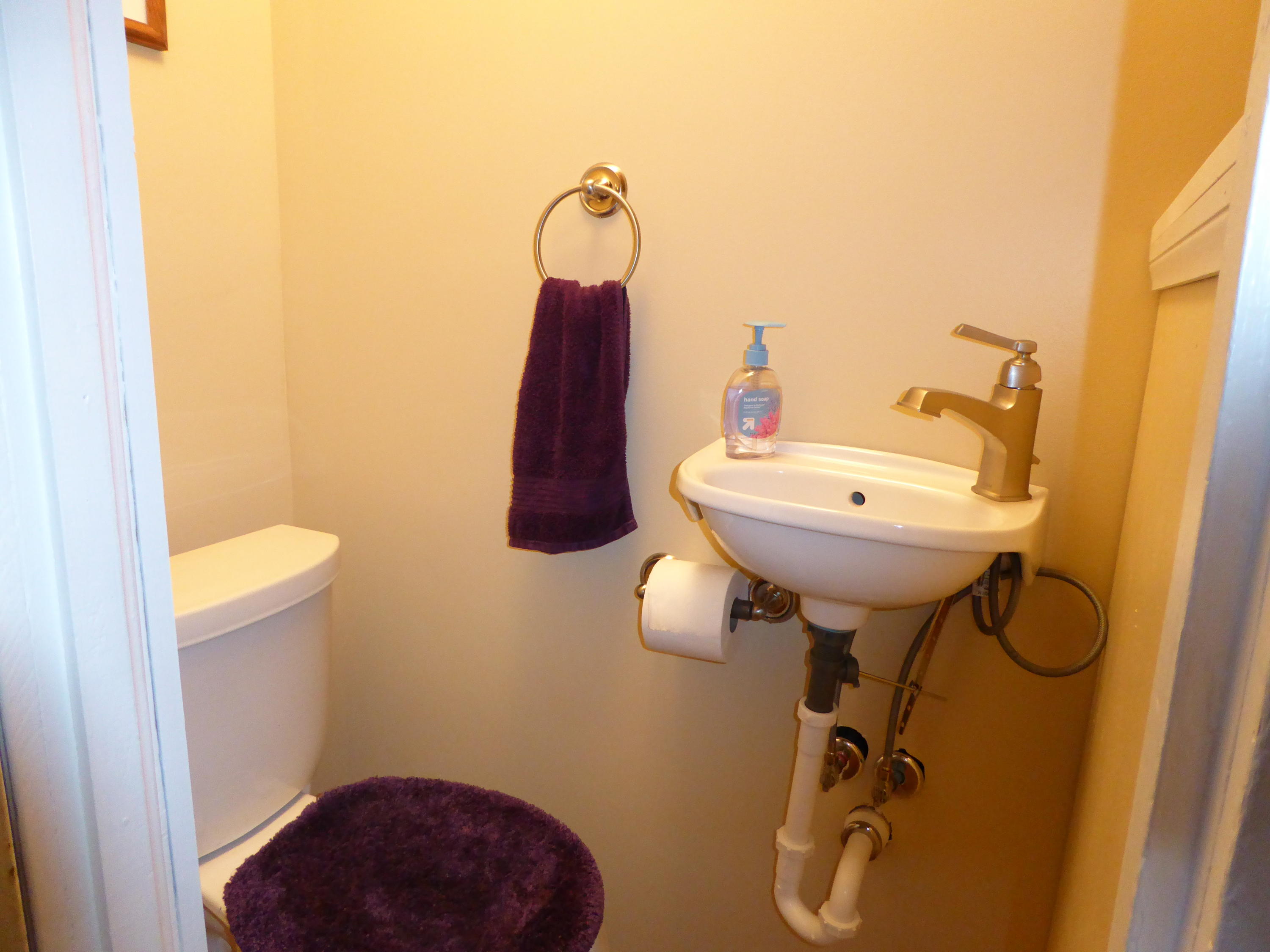 2115 Rutrough Road Southeast Roanoke, VA 24014 - Photo 26 of 52 Half Bath