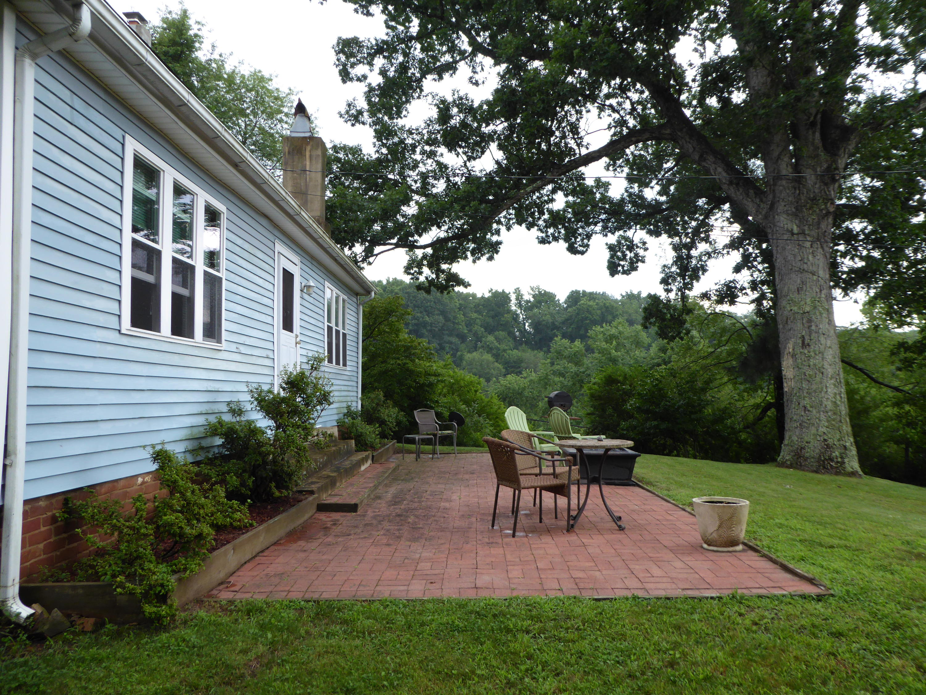 2115 Rutrough Road Southeast Roanoke, VA 24014 - Photo 40 of 52 Patio