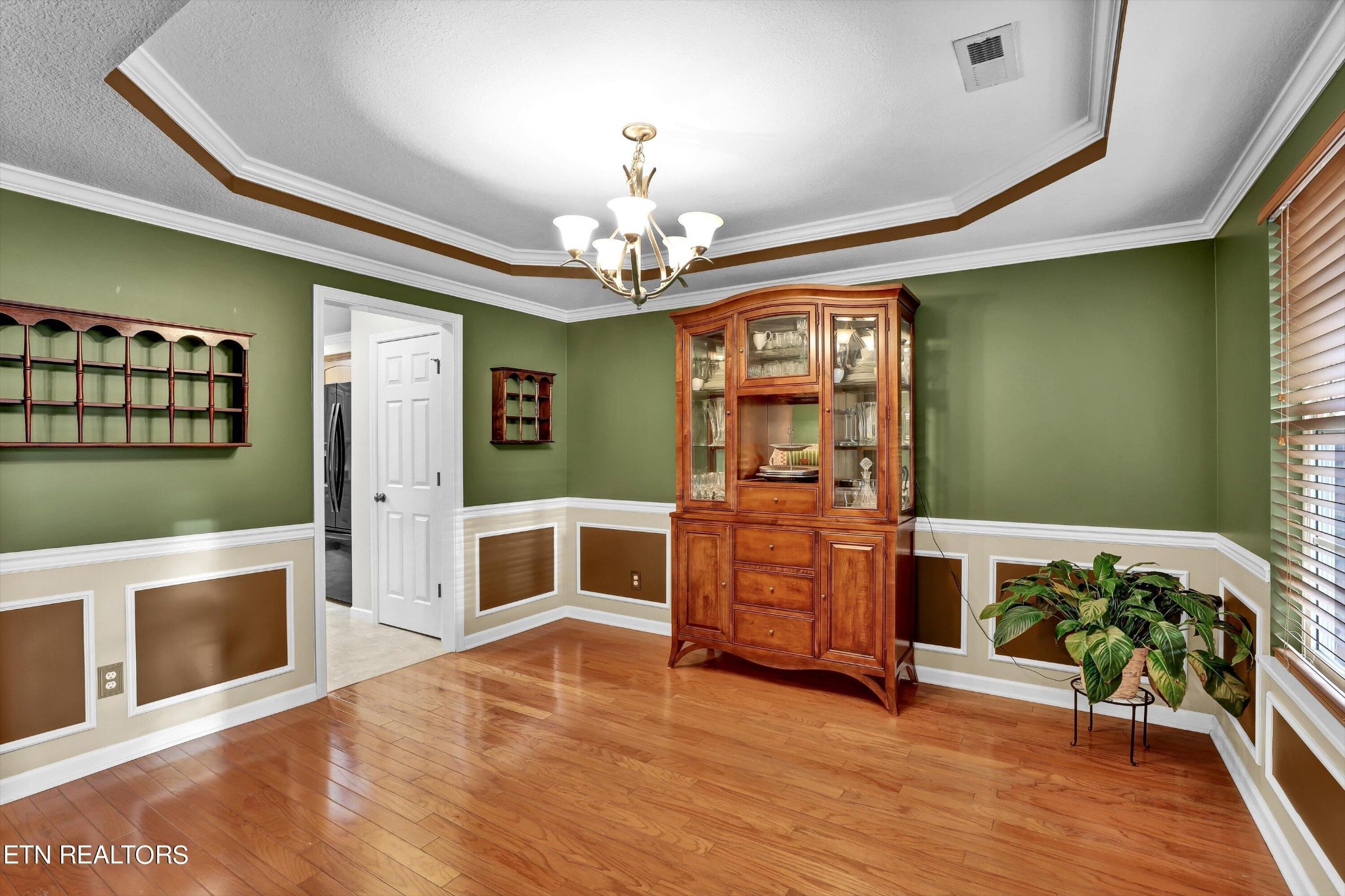1852 Falling Waters Road Knoxville, TN 37922 - Photo 12 of 24 Gallery Image 12