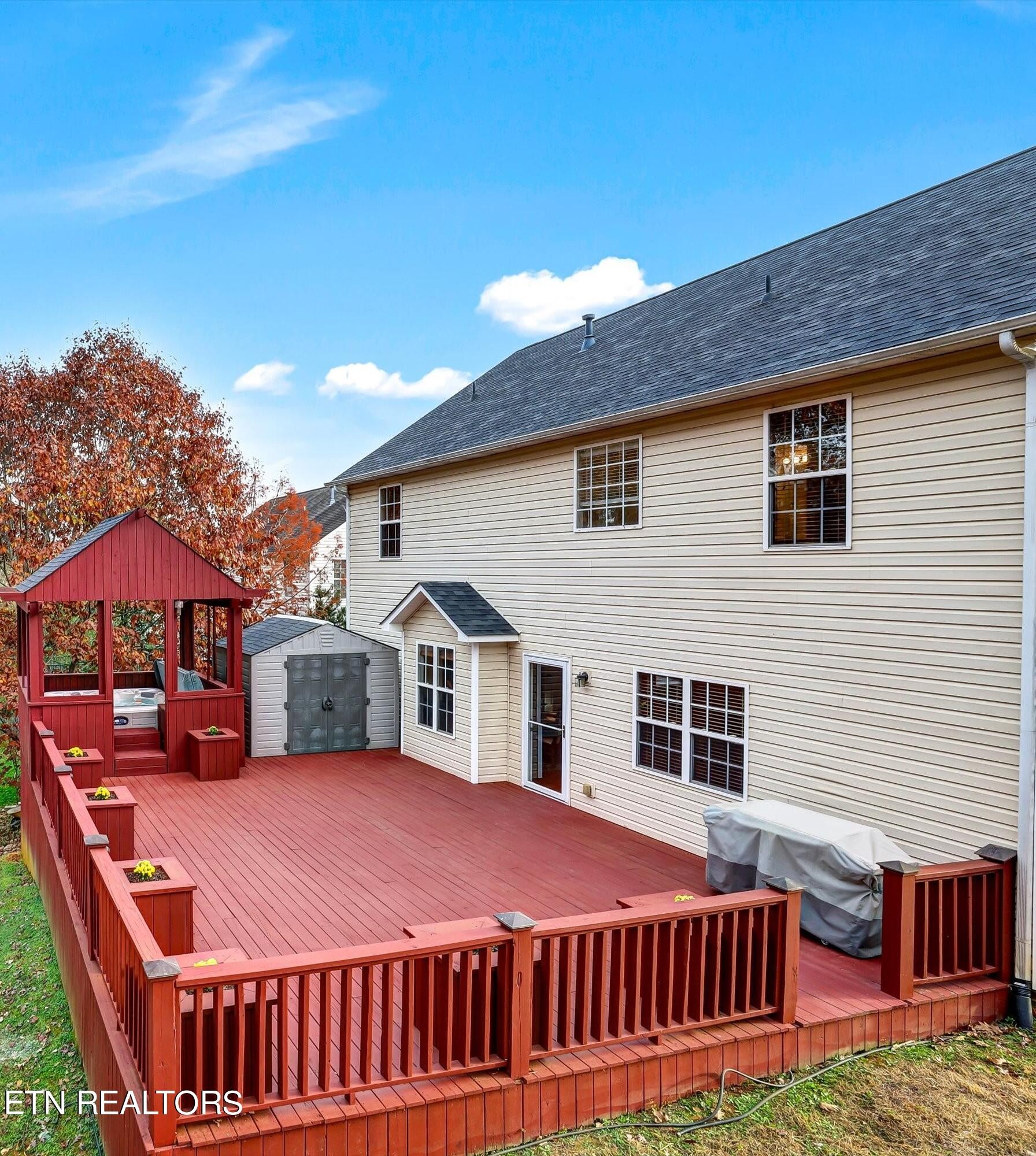 1852 Falling Waters Road Knoxville, TN 37922 - Photo 2 of 24 Gallery Image 2