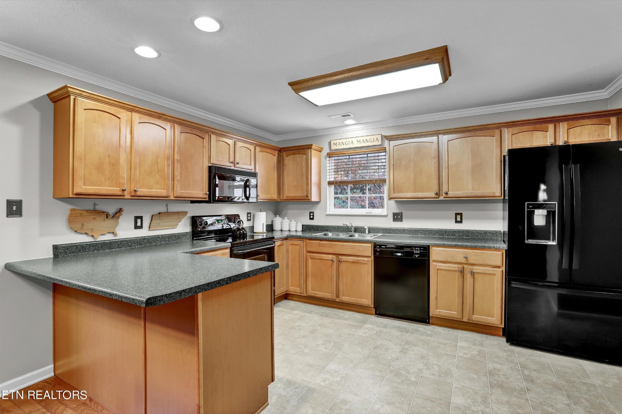 1852 Falling Waters Road Knoxville, TN 37922 - Photo 6 of 24 Gallery Image 6