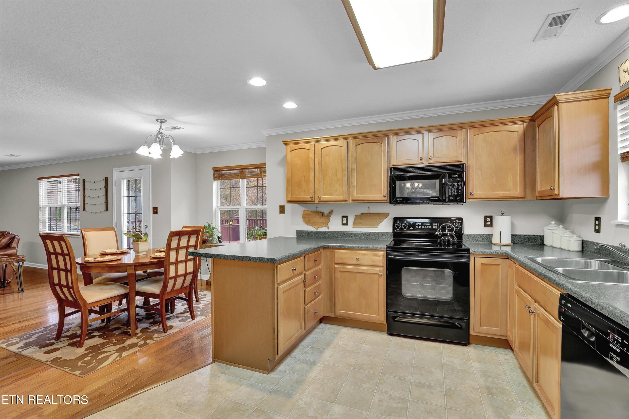 1852 Falling Waters Road Knoxville, TN 37922 - Photo 8 of 24 Gallery Image 8
