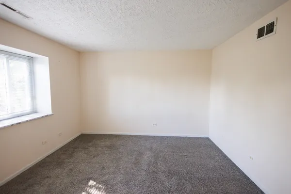 $70,000 | 1119 South Curtis Avenue, Unit F62, Kankakee, IL 60901